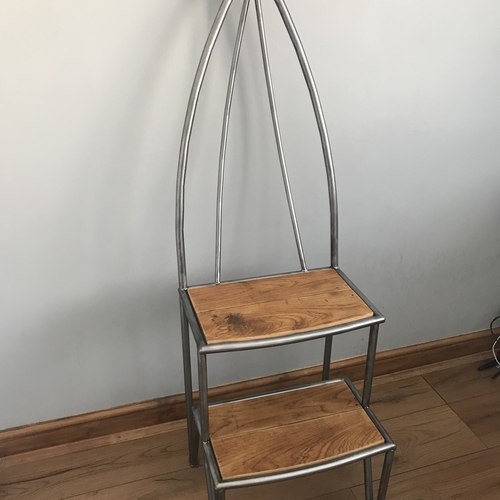 Quirky throne seat/steps