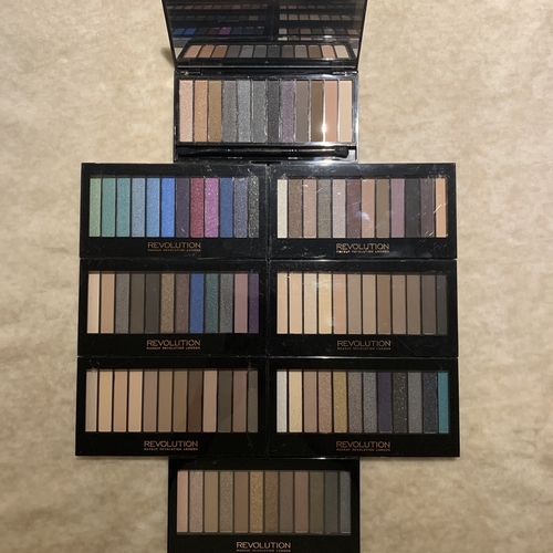REVOLUTION Redemption Eyeshadow Palette