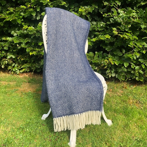 Fishbone throw