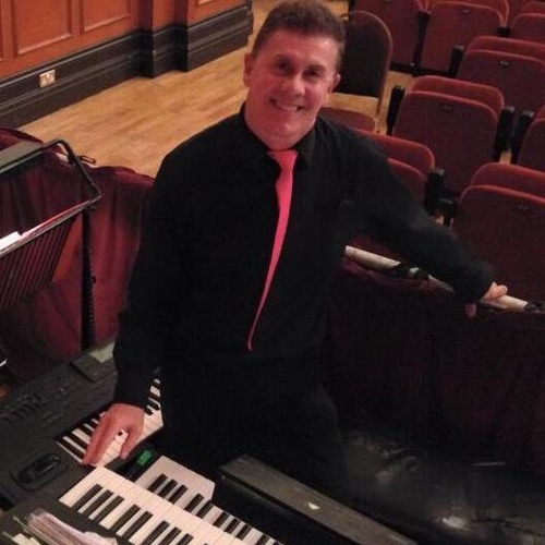 LAURENCE KNIGHT - Solo pianist