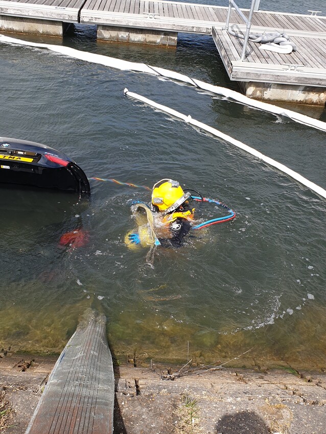 Car Salvage at Port Solent Marina
