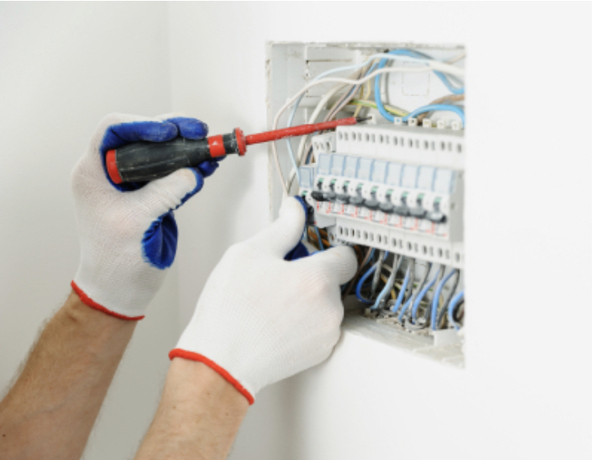 Agents’ alert over electricity checks as government digs in over deadline