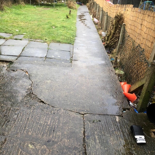 KINGSTHORPE, NORTHAMPTON - 3 BEDROOM HOUSE