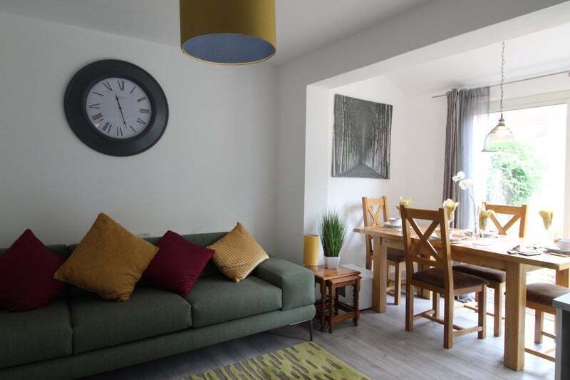 Simmons Way Lane End