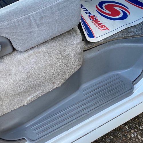 2003 (53)reg Mazda Bongo 2.0 Petrol Automatic Camper Van 4 Berth White