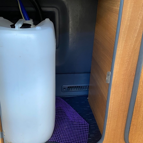 Toyota Granvia 3.0TD Auto Camper Van 4 Berth Poplar Motors PRO Conversion 1998