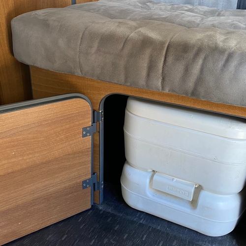 Toyota Granvia 3.0TD Auto Camper Van 4 Berth Poplar Motors PRO Conversion 1998