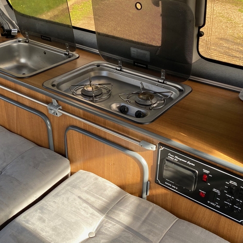 Toyota Granvia 3.0TD Auto Camper Van 4 Berth Poplar Motors PRO Conversion 1998