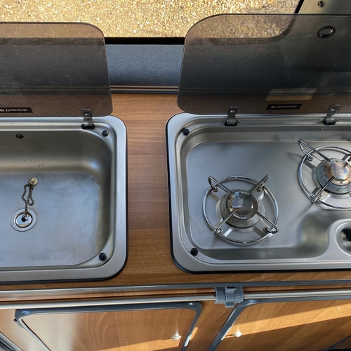 Toyota Granvia 3.0TD Auto Camper Van 4 Berth Poplar Motors PRO Conversion 1998