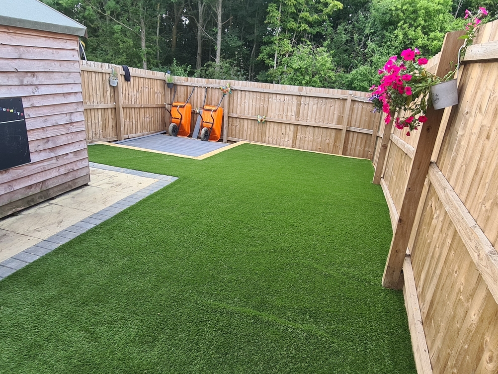 Gallery | Hd Landscaping | Landscape Gardening | Garden Maintenance Leighton Buzzard | Garden Design Bedfordshire