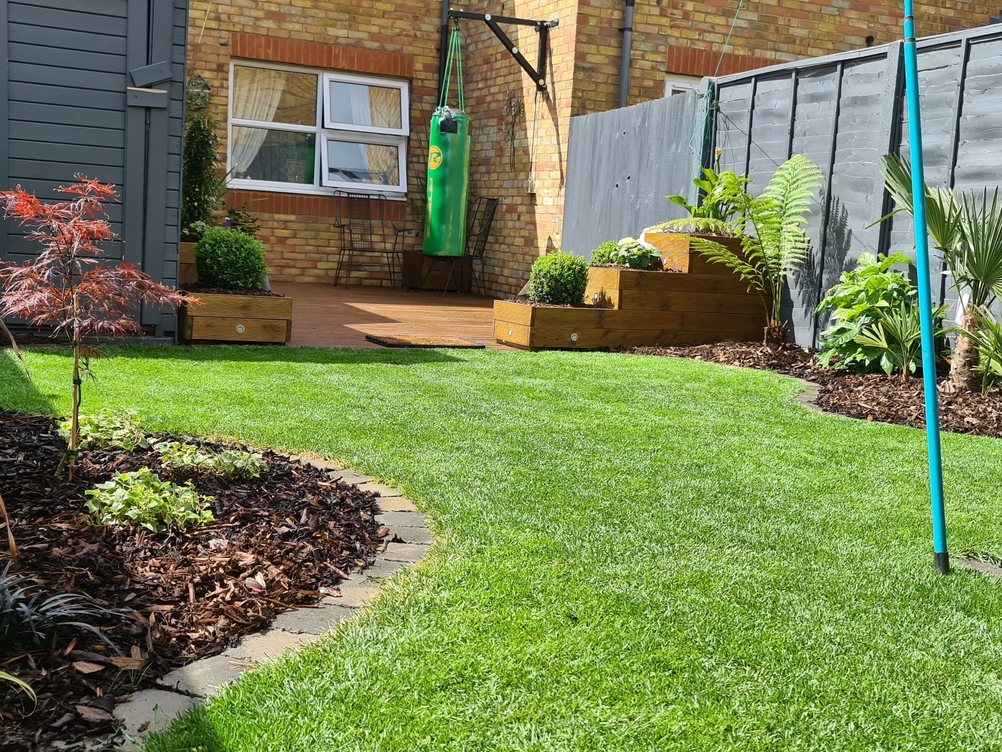 Gallery | Hd Landscaping | Landscape Gardening | Garden Maintenance Leighton Buzzard | Garden Design Bedfordshire