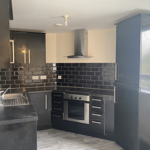 QUEENSWAY, BLETCHLEY - TWO BEDROOM 