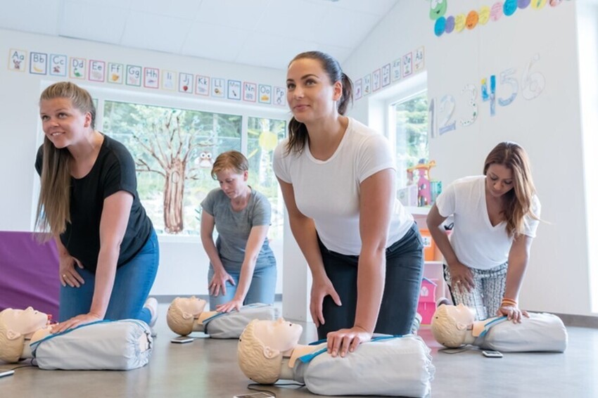 First Aid Training in Southampton Portsmouth Bournemouth Hampshire Dorset Mental Health