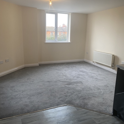 QUEENSWAY, BLETCHLEY - TWO BEDROOMS, TWO BATHROOMS