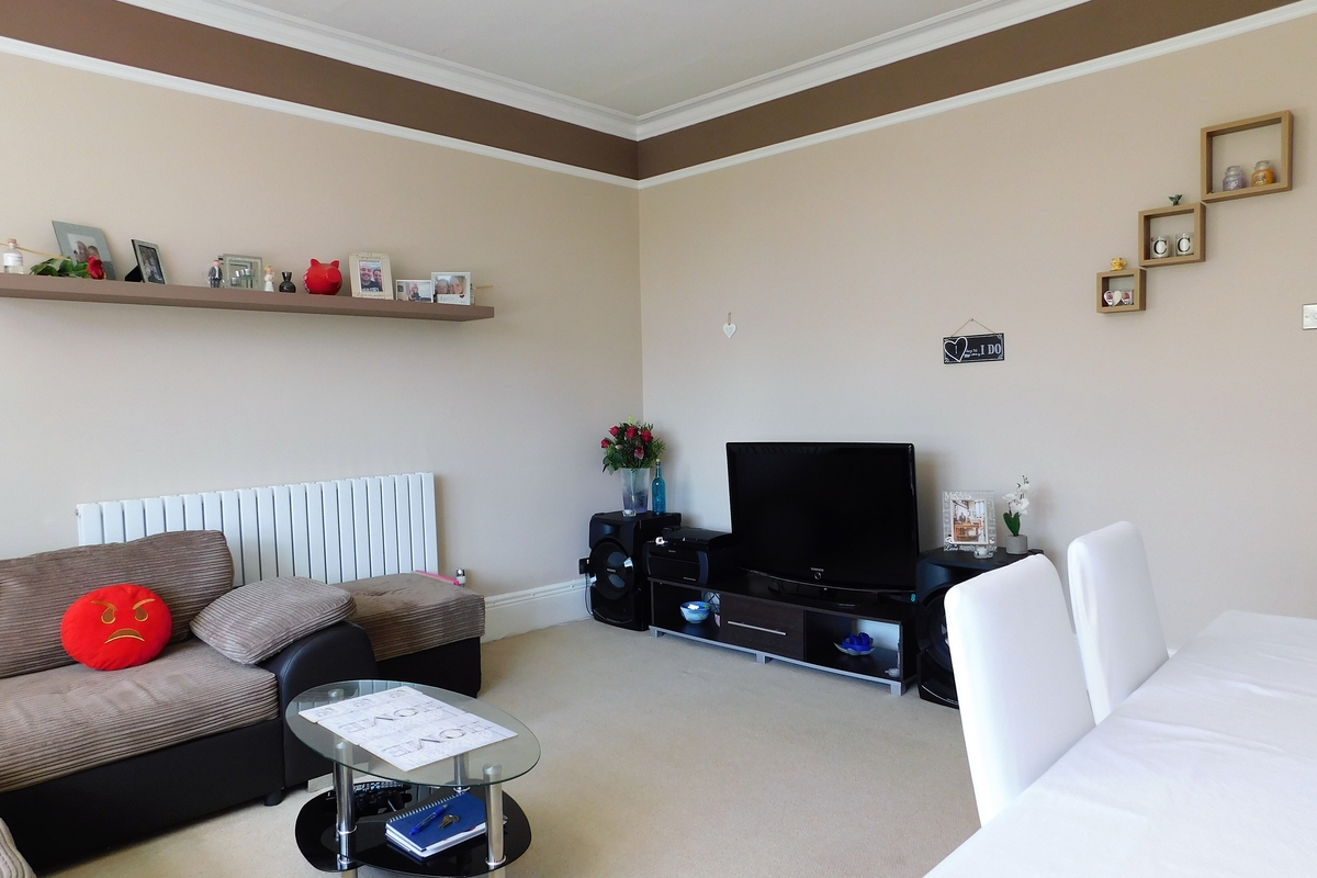 New Haw Road, Addlestone