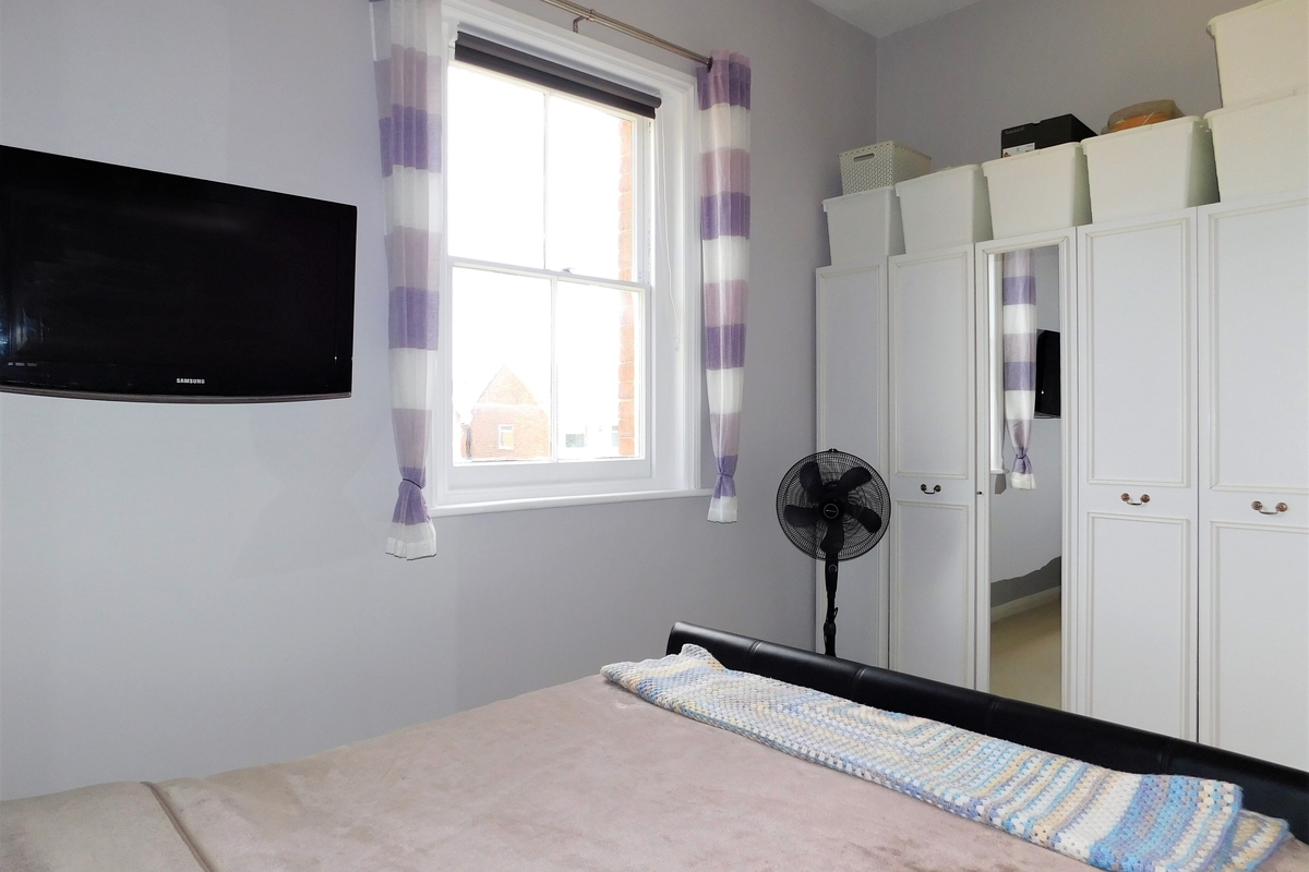 New Haw Road, Addlestone