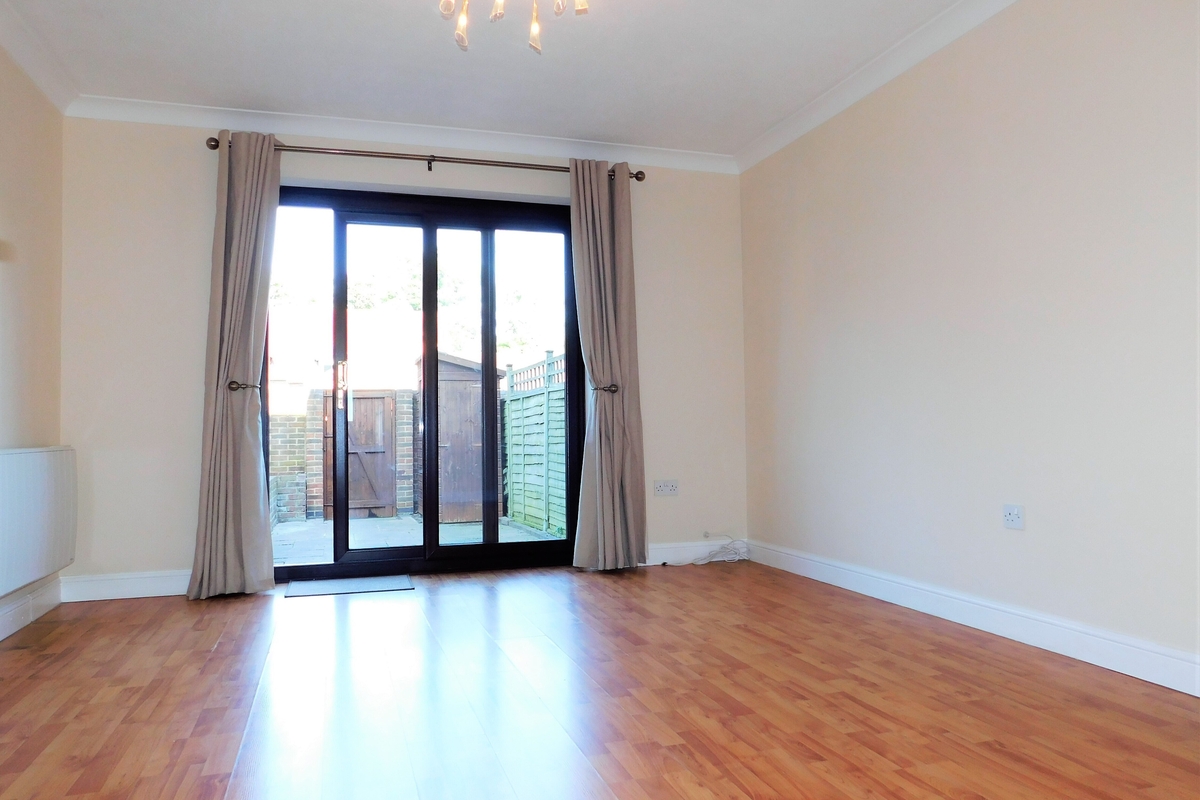 King George Close, Sunbury-On-Thames