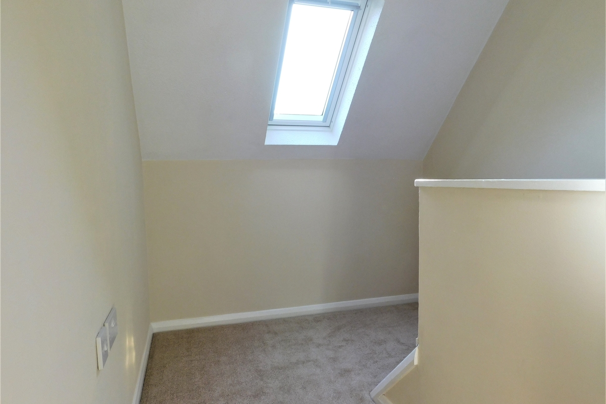 King George Close, Sunbury-On-Thames