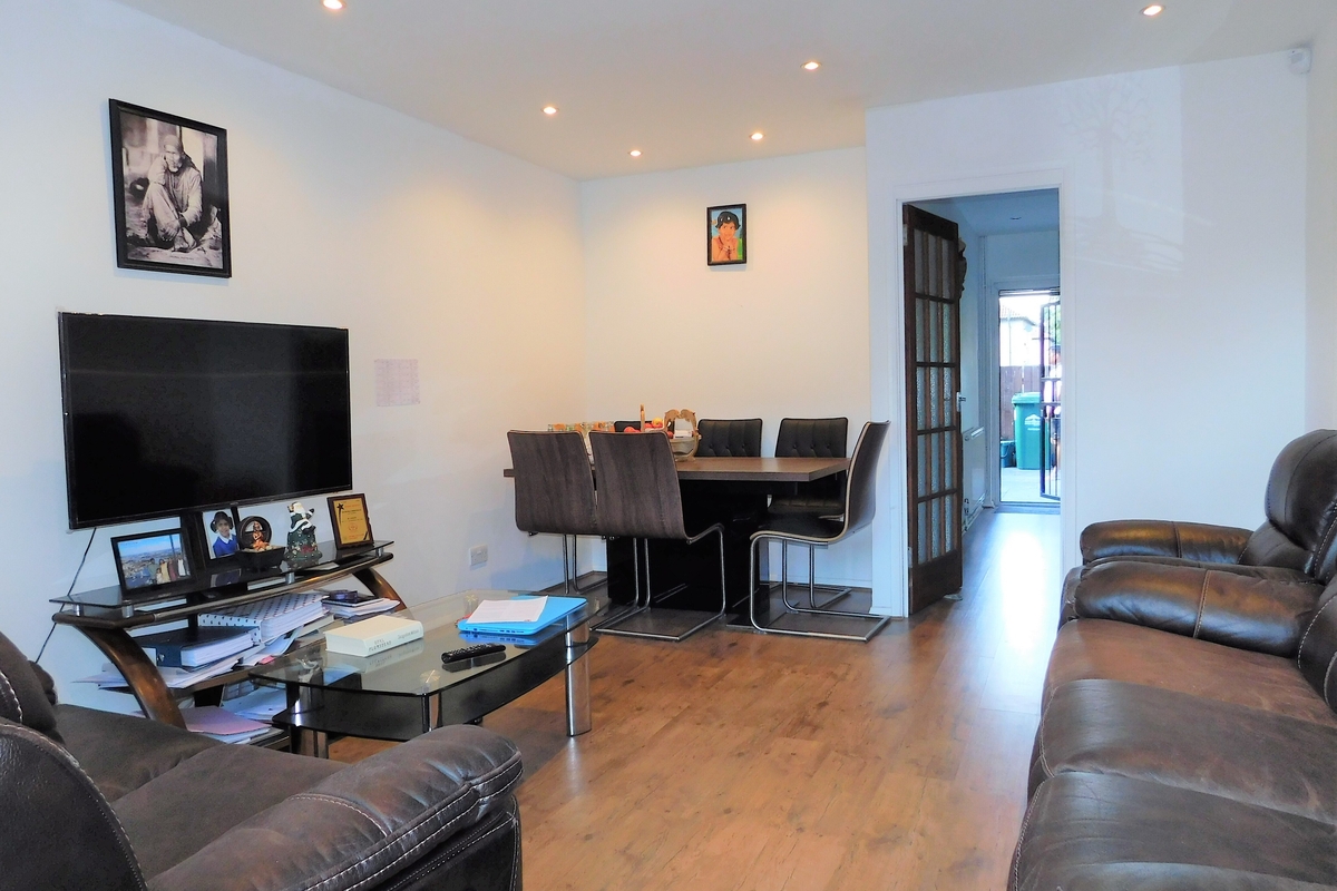 Green Leas Close, Sunbury-On-Thames