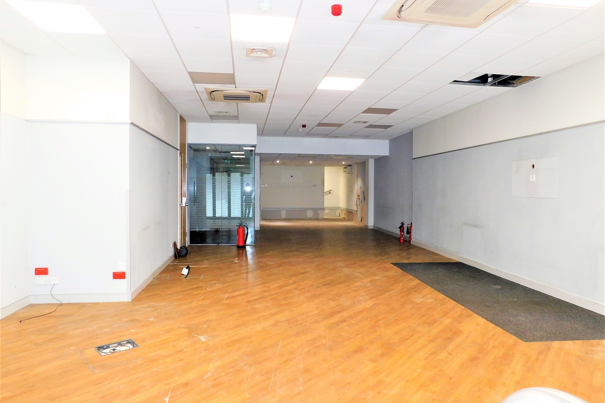 Upper Richmond Road West, Sheen