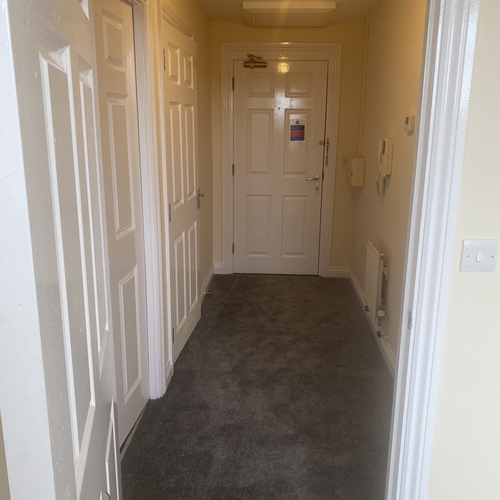 QUEENSWAY, BLETCHLEY - 2 BEDROOM 2 BATHROOM