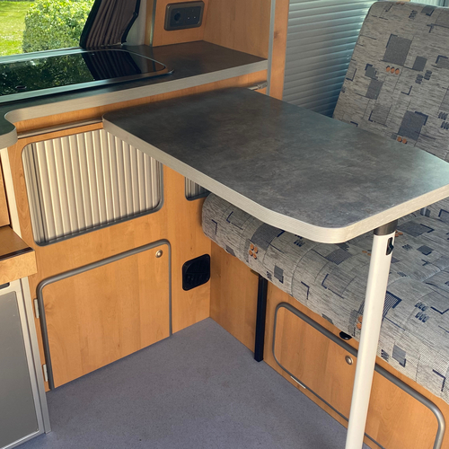 Wellhouse Pro Camper Van Conversion 1999 Toyota Regius 2.7 Automatic 60342 miles