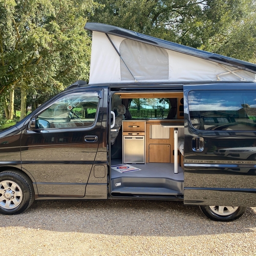 Wellhouse Pro Camper Van Conversion 1999 Toyota Regius 2.7 Automatic 60342 miles