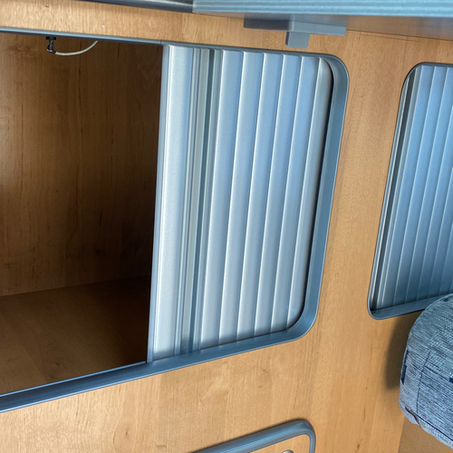 Wellhouse Pro Camper Van Conversion 1999 Toyota Regius 2.7 Automatic 60342 miles