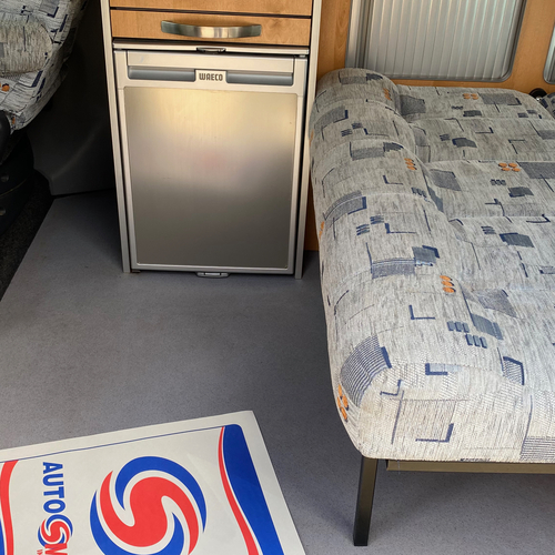 Wellhouse Pro Camper Van Conversion 1999 Toyota Regius 2.7 Automatic 60342 miles