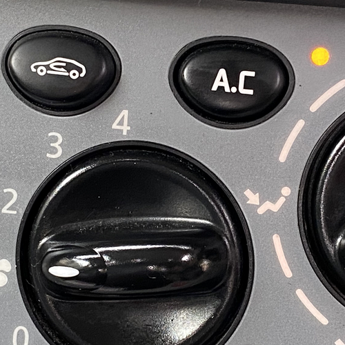 2011 Renault Trafic 2.0DCi Camper Van 2 Berth PRO Conversion Chapel Motorhomes