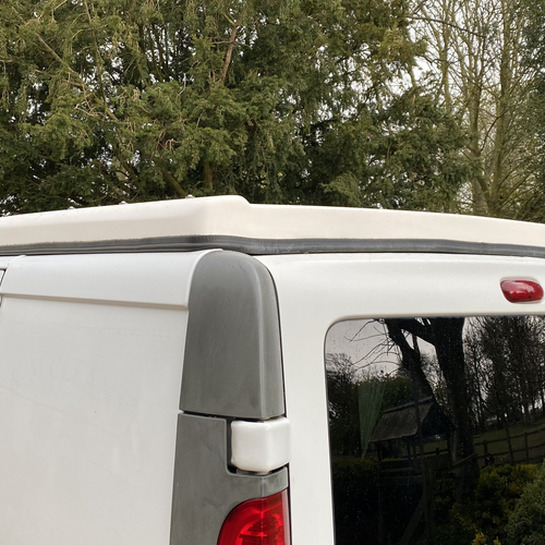 2011 Renault Trafic 2.0DCi Camper Van 2 Berth PRO Conversion Chapel Motorhomes