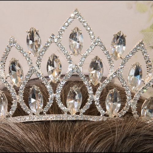 Tiara/Crown
