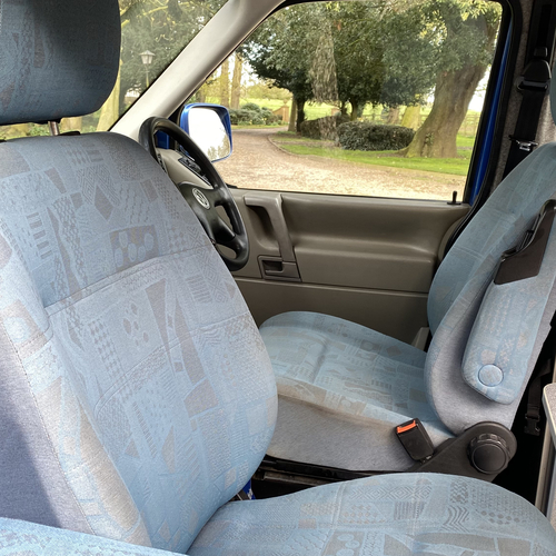 2004 Bilbo's Celeste Camper Van 2 Berth VW Transporter LWB T4 2.5 TDi AUTOMATIC