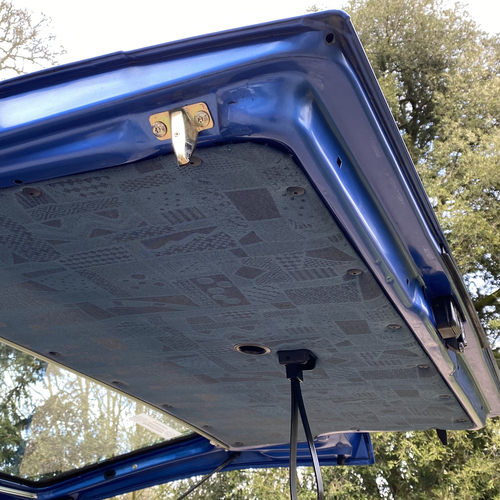 2004 Bilbo's Celeste Camper Van 2 Berth VW Transporter LWB T4 2.5 TDi AUTOMATIC