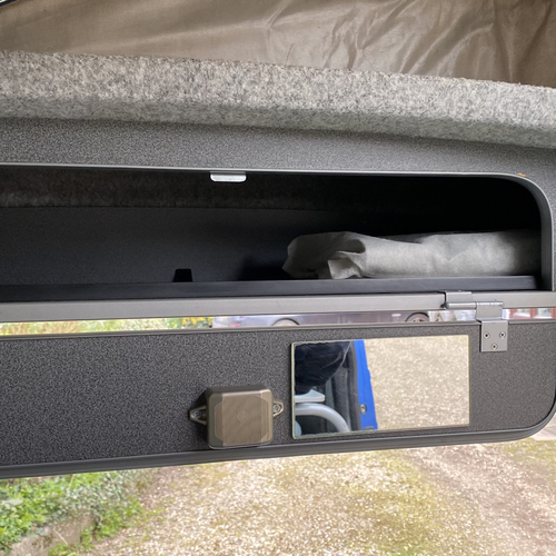 2004 Bilbo's Celeste Camper Van 2 Berth VW Transporter LWB T4 2.5 TDi AUTOMATIC