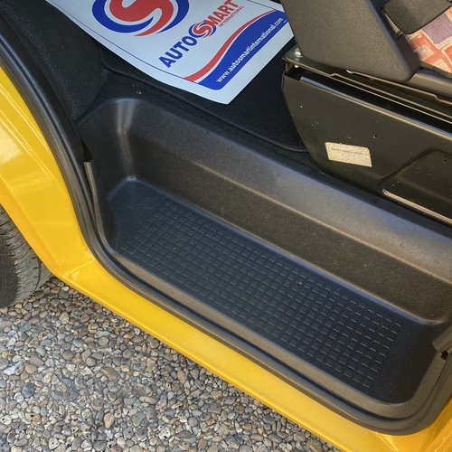 2001 (51)reg VW Transporter T4 Camper Van 4 Berth Yellow SWB 2.5 TDi 5cyl