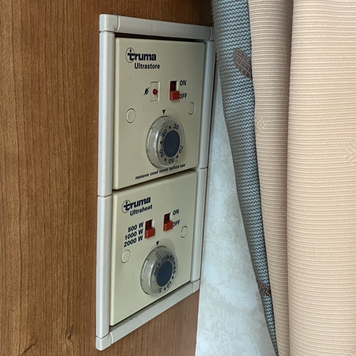 Bessacarr E749 Motorhome ALKO 6 Berth - Mega Spec - 2.8JTD - 34317 miles