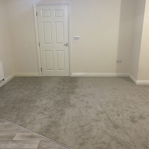 QUEENSWAY, BLETCHLEY - 2 BEDROOM 2 BATHROOM
