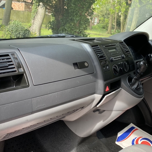 59reg Bilbo's Celex Camper Van 2 Berth VW Transporter T5 1.9 TDi SWB