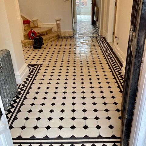 Gallery | A J B Ceramics | Tile Cleaning Leicester | Tile Restoration Leicestershire | Tile Polishing Nottinghamshire