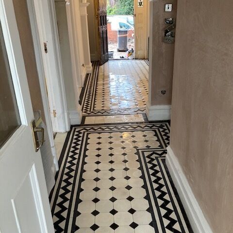 Gallery | A J B Ceramics | Tile Cleaning Leicester | Tile Restoration Leicestershire | Tile Polishing Nottinghamshire