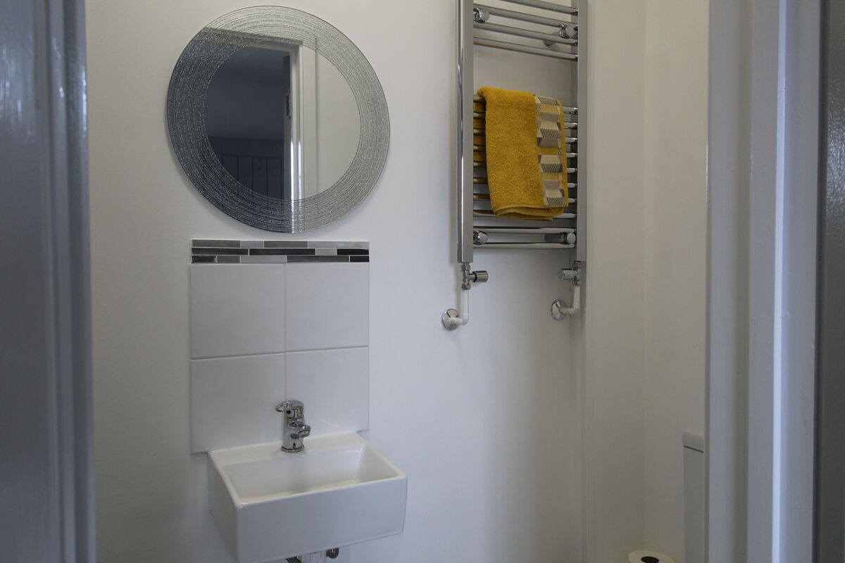 Simmons Way Lane End