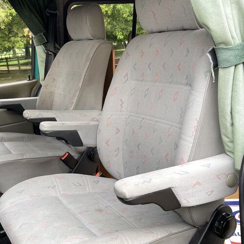 1998 VW Transporter T4 Camper Van 2 Berth PRO conversion AUTOMATIC 65007 Miles