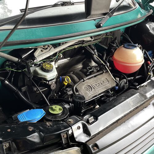 1998 VW Transporter T4 Camper Van 2 Berth PRO conversion AUTOMATIC 65007 Miles