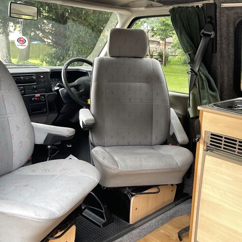 1998 VW Transporter T4 Camper Van 2 Berth PRO conversion AUTOMATIC 65007 Miles