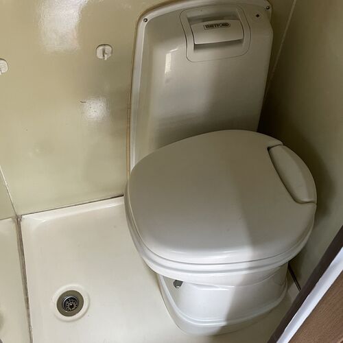 Toyota Dyna Motorhome 4 Berth 2.8TD Automatic 70330 miles 1997 Model