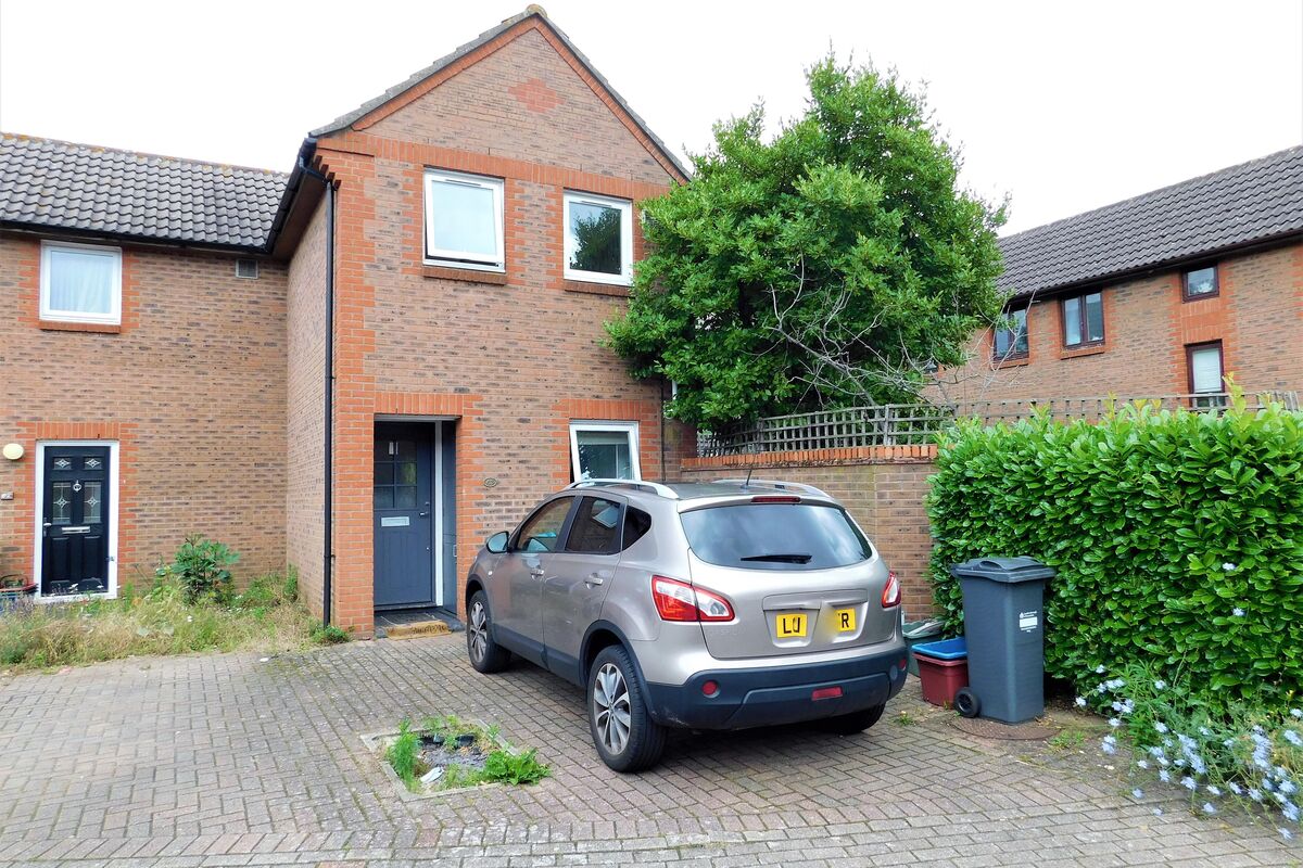 Loxwood Close, Bedfont