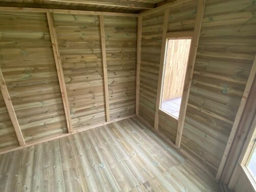 #007 10x10 Corner SH