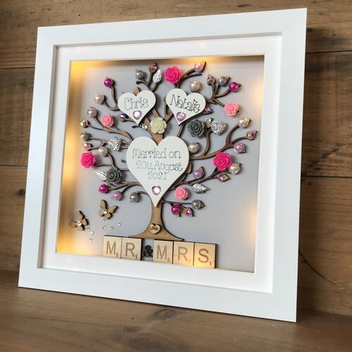 LED Mr & Mrs Wedding Frame