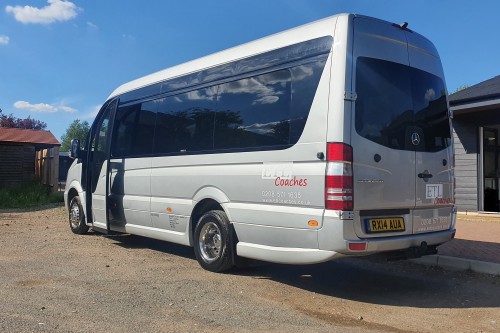 Finding Minibus hire with perfect driver